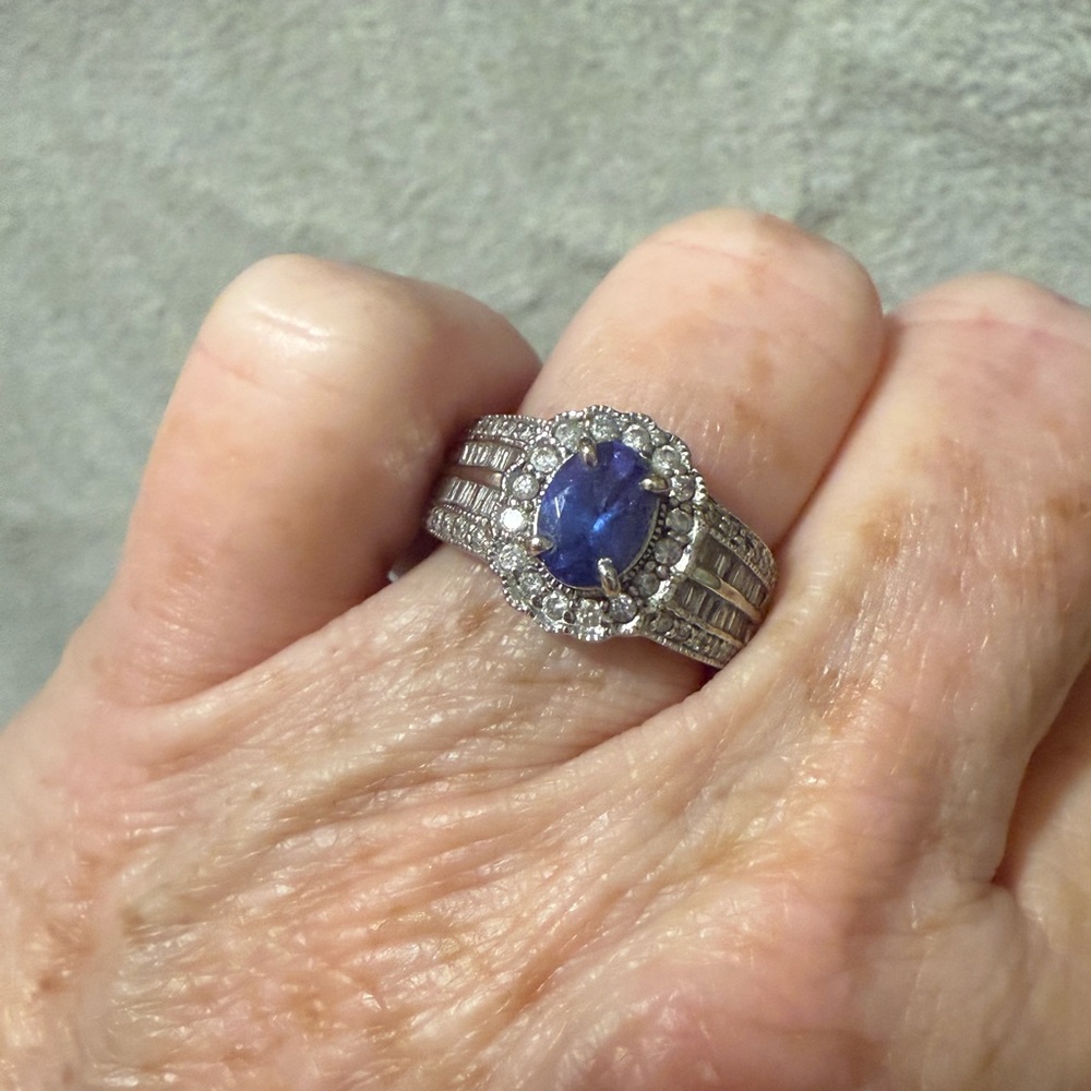 Tanzanite and Diamond ring